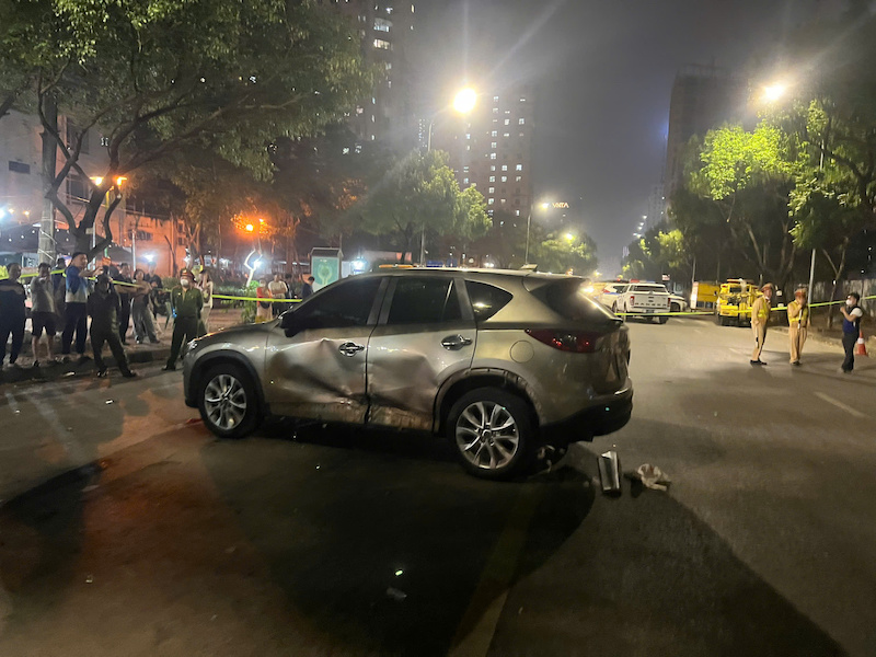 Khẩn trương điều tra vụ tai nạn giao thông liên hoàn làm 1 người tử vong, 2 người bị thương trên đường Nguyễn Chánh -1