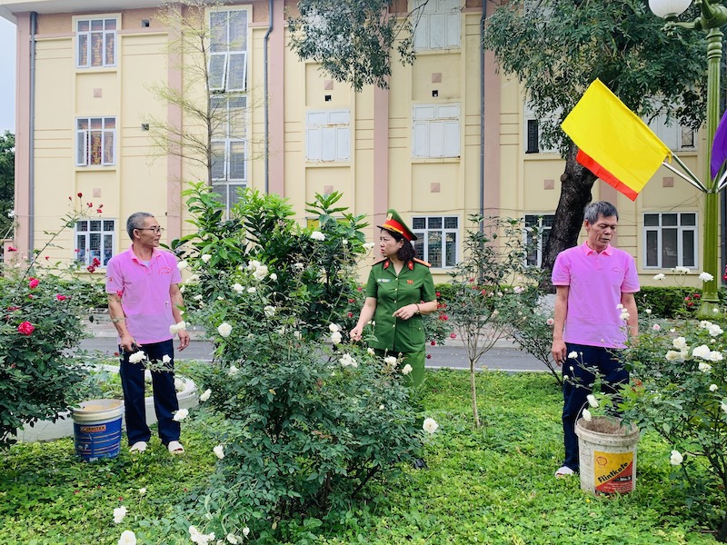 Câu chuyện lay động lòng người của nữ cán bộ Cơ sở cai nghiện ma tuý số 4 -1