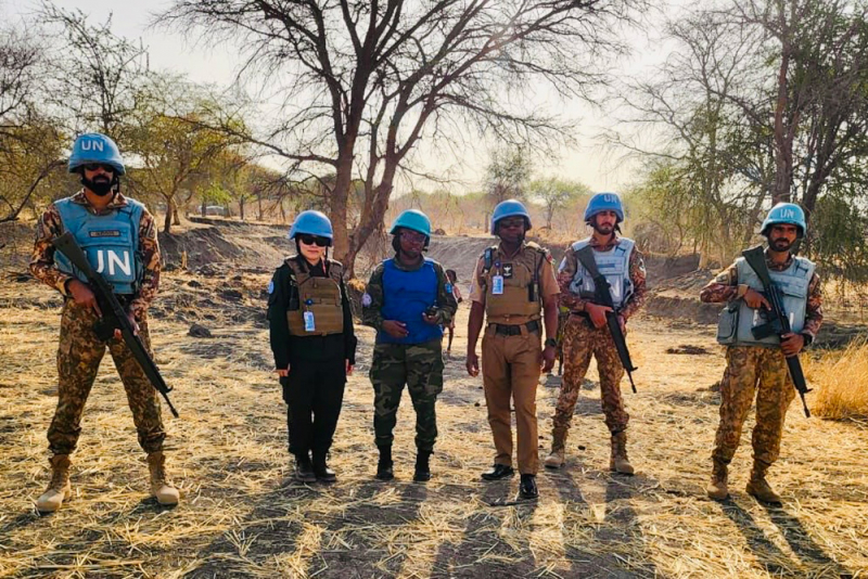 “Hoa xương rồng” trong nắng gió châu Phi -0