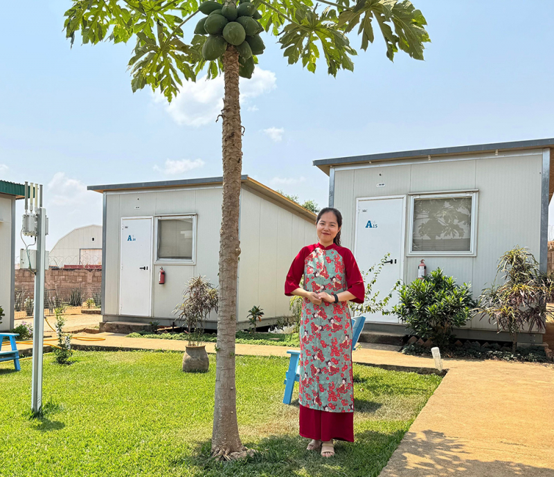 “Hoa xương rồng” trong nắng gió châu Phi -0