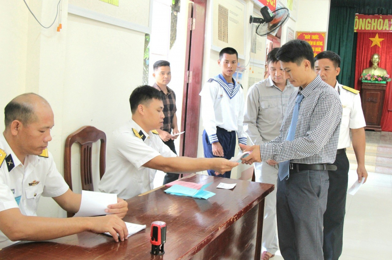 Đặc khu Trường Sa tổ chức bầu cử sớm tại 20 khu vực đảm bảo dân chủ, an toàn -0