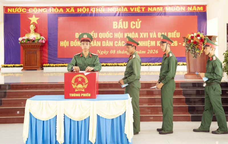 Cử tri đặc khu Thổ Châu nô nức đi bỏ phiếu bầu cử sớm -0