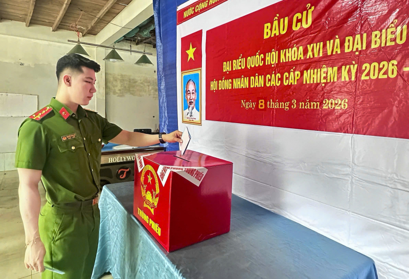 Cử tri đặc khu Thổ Châu nô nức đi bỏ phiếu bầu cử sớm -2