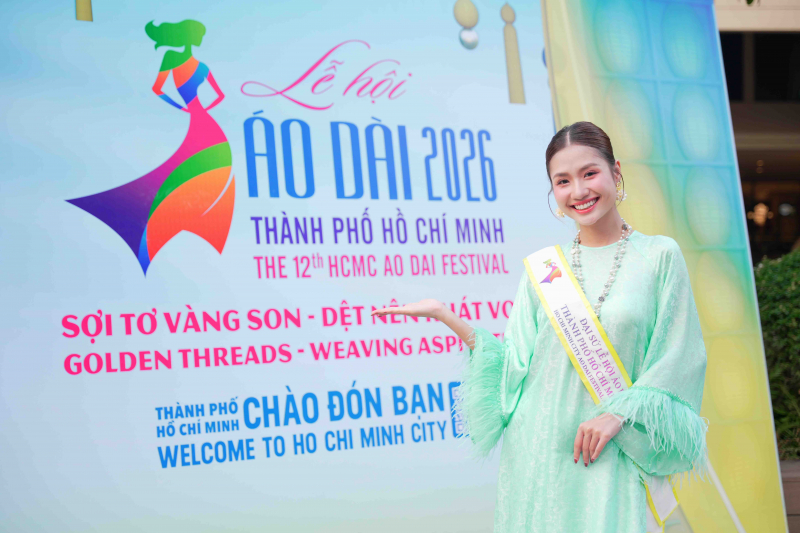 Hơn 58 ngàn người đồng diễn dân vũ áo dài tại TP Hồ Chí Minh -0