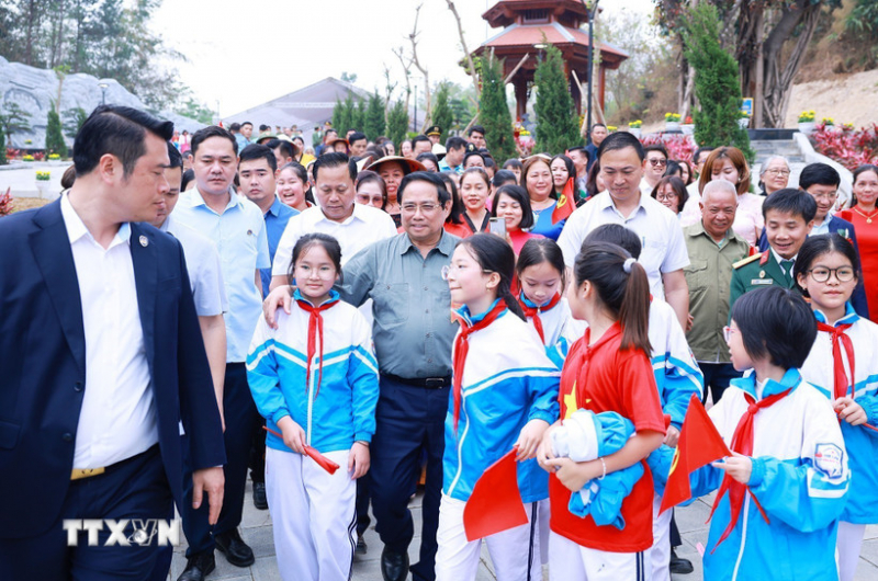 Thủ tướng: Cần biến núi rừng Tây Bắc trùng điệp thành của cải vật chất -0