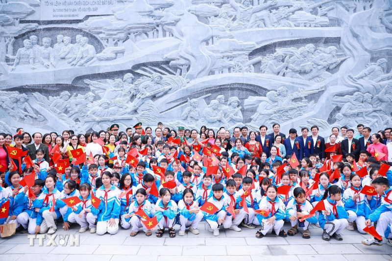 Thủ tướng: Cần biến núi rừng Tây Bắc trùng điệp thành của cải vật chất -0