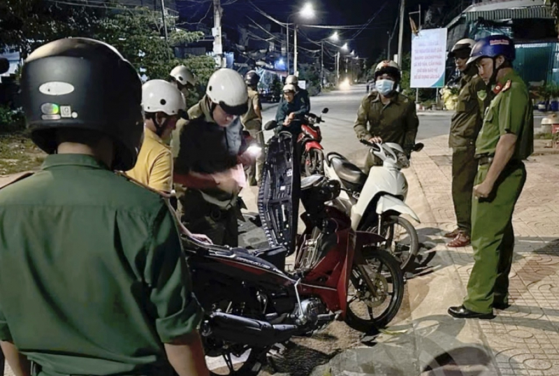 Công an Đồng Tháp tổng lực bảo vệ ANTT trước “ngày hội non sông” -0