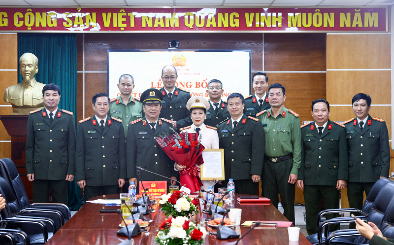 Bổ nhiệm Đại tá Nguyễn Thị Thu Hằng giữ chức vụ Phó Cục trưởng Cục Truyền thông Công an nhân dân -0
