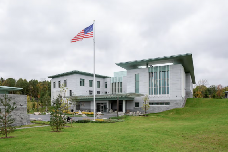 Na Uy điều tra nghi vấn khủng bố sau vụ nổ tại Đại sứ quán Mỹ ở Oslo -0