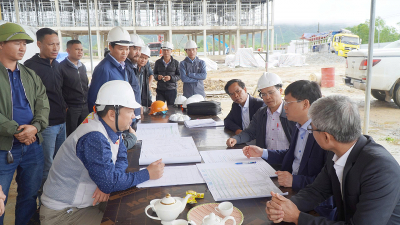 Tháo gỡ khó khăn, đẩy nhanh tiến độ xây dựng các trường phổ thông nội trú liên cấp tại các xã biên giới ở Huế -0