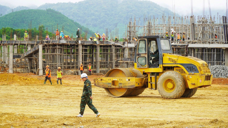 Tháo gỡ khó khăn, đẩy nhanh tiến độ xây dựng các trường phổ thông nội trú liên cấp tại các xã biên giới ở Huế -0