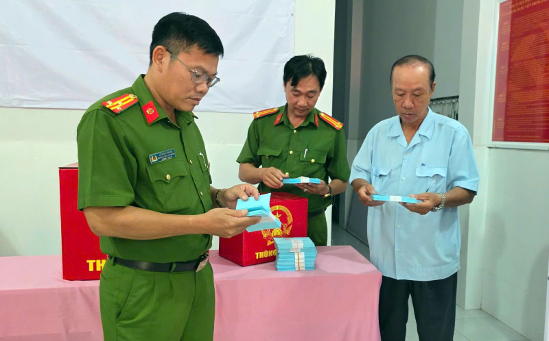 Đảm bảo an ninh, an toàn công tác bầu cử ở phường đông dân nhất cả nước -0