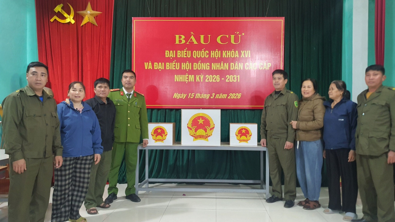 Vinh danh dưới Cờ - tự hào khắc trong tim -0