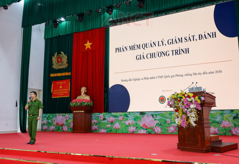 Tập huấn sử dụng phần mềm quản lý trong công tác cai nghiện ma túy -0