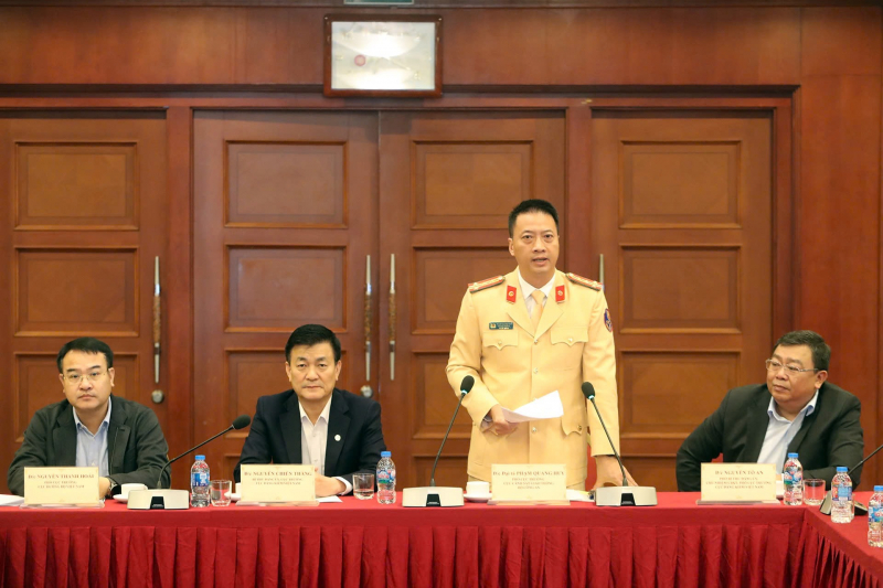 Liên ngành phối hợp khảo sát an toàn xe khách giường nằm hai tầng trên các tuyến đèo dốc miền núi -0