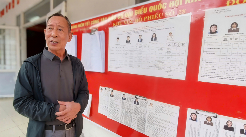 Người dân Thủ đô hân hoan cho ngày bầu cử -0