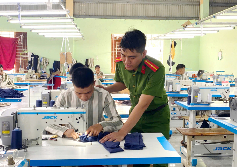 Lấy ý kiến dự thảo thông tư liên tịch về tha tù trước thời hạn có điều kiện -0