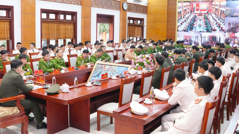 Điều động 103 cán bộ tăng cường cho Công an các xã biên giới, rẻo cao Nghệ An -0