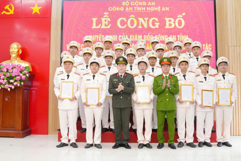 Điều động 103 cán bộ tăng cường cho Công an các xã biên giới, rẻo cao Nghệ An -0