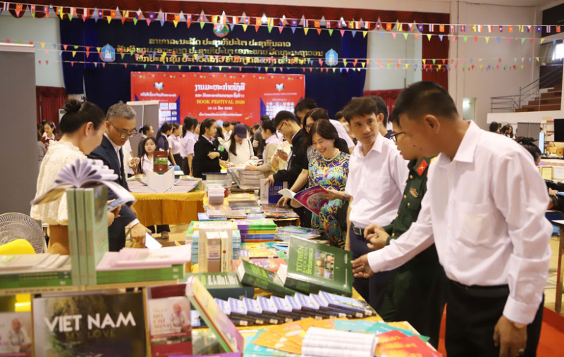 Vietnam–Laos friendship spotlighted at international book festival in Vientiane -0