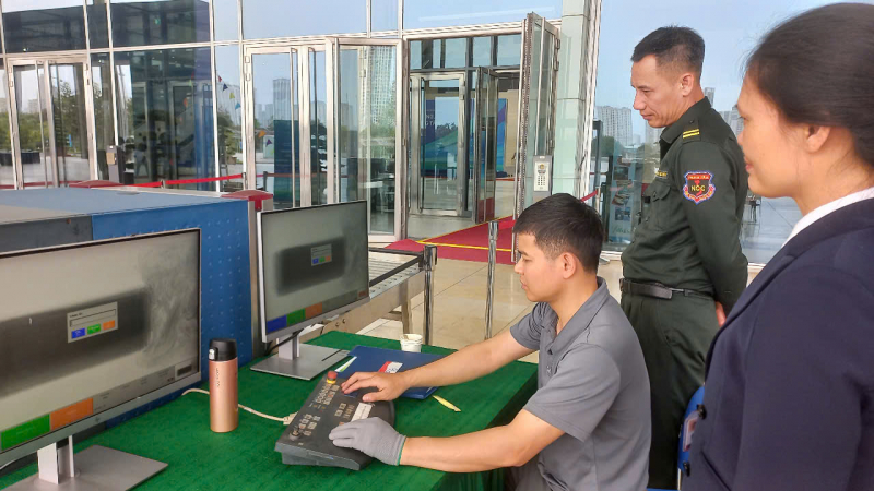 Người coi kho đặc biệt ở Bộ Tư lệnh Cảnh vệ -0