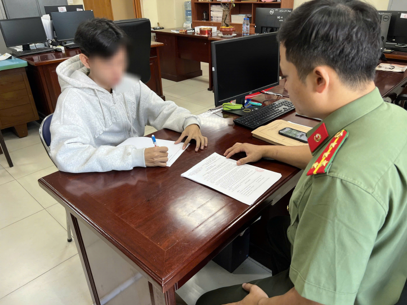 Xử phạt 1 thanh niên đăng tải, phát tán trái phép phim điện ảnh “Thỏ ơi!!” trên mạng xã hội -0