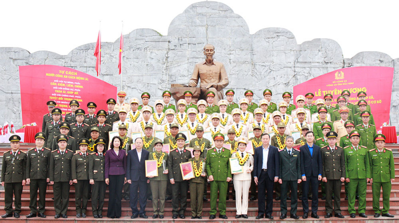 anh toan canh.jpg -0