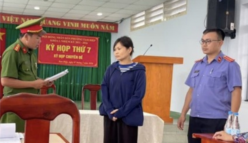 Bắt nguyên cán bộ địa chính phường chiếm đoạt hơn 28,8 tỷ đồng -0