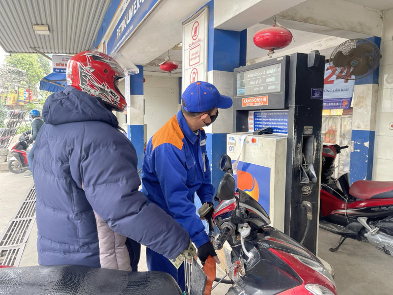 Giá xăng dầu giảm đồng loạt, dầu hỏa giảm gần 8000 đồng -0