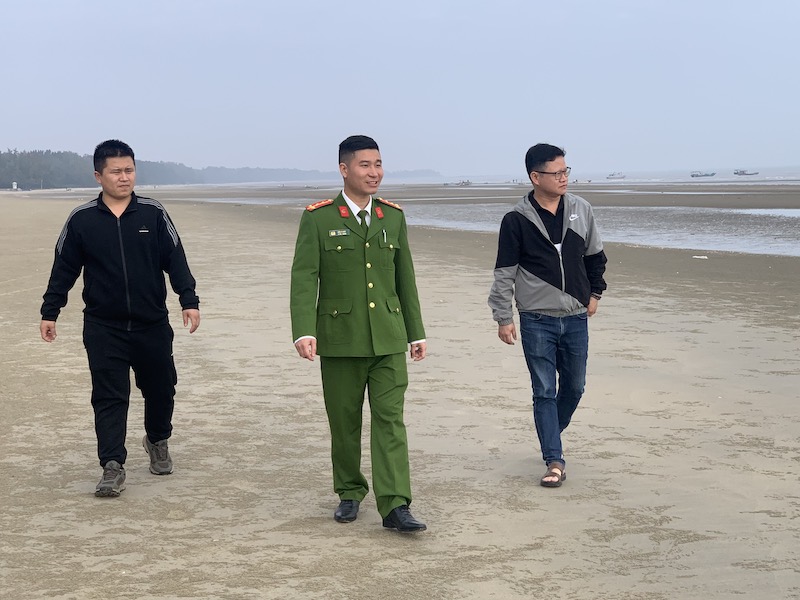 Chặn tội phạm xuất nhập cảnh trên biển  -1