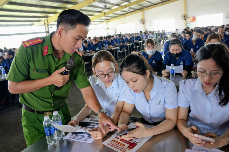 Tổng lực triển khai các phương án bảo đảm ANTT trước thềm ngày hội toàn dân -1