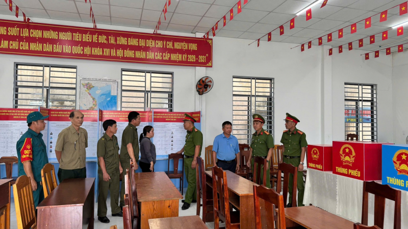 Tổng lực triển khai các phương án bảo đảm ANTT trước thềm ngày hội toàn dân -0