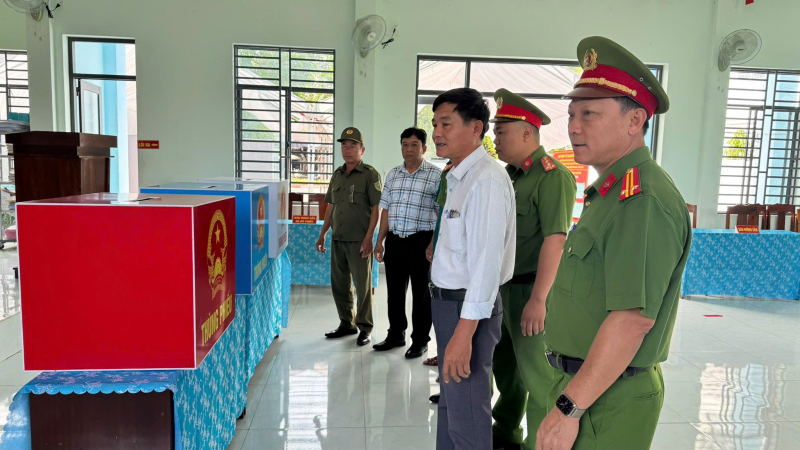 Tổng lực triển khai các phương án bảo đảm ANTT trước thềm ngày hội toàn dân -2