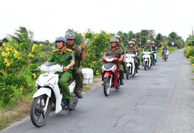 Công an vùng sông nước Tây Nam bộ phòng ngừa, trấn áp tội phạm ngay từ địa bàn cơ sở -0