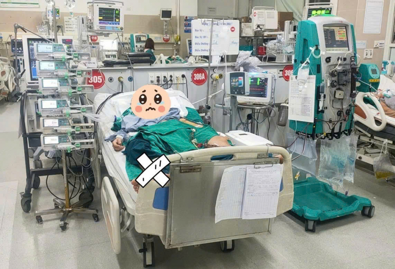 Nữ sinh mắc bệnh hiếm gặp trên thế giới được cứu sống kỳ diệu -0