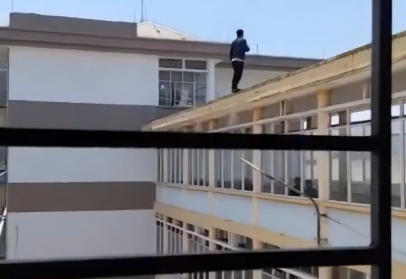 Một người rơi từ tầng cao của bệnh viện dẫn đến tử vong -0