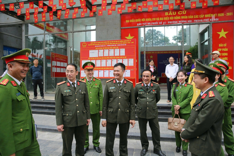 Khắc phục các “điểm nghẽn” bảo đảm an ninh, an toàn công tác bầu cử tại Thủ đô -1