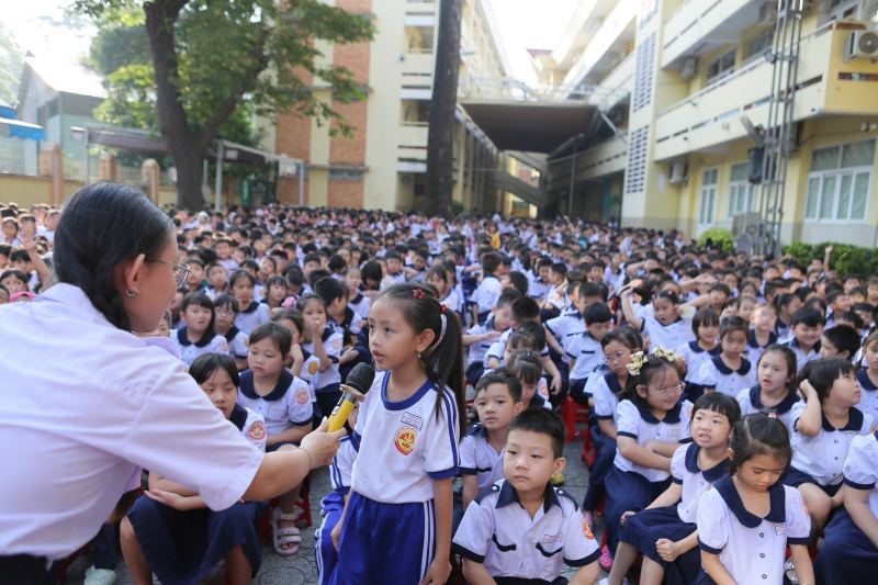 Áp lực tuyển sinh đầu cấp tại TP Hồ Chí Minh: Thiếu trường lớp, sĩ số tăng cao -0