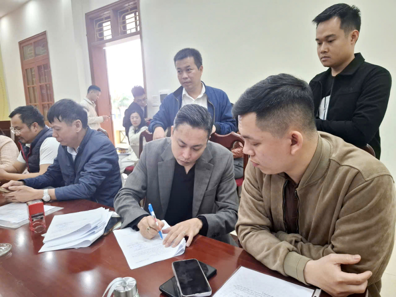 Một doanh nghiệp bốc thăm trúng quyền mua 3 yến vàng hơn 140 tỷ đồng -0