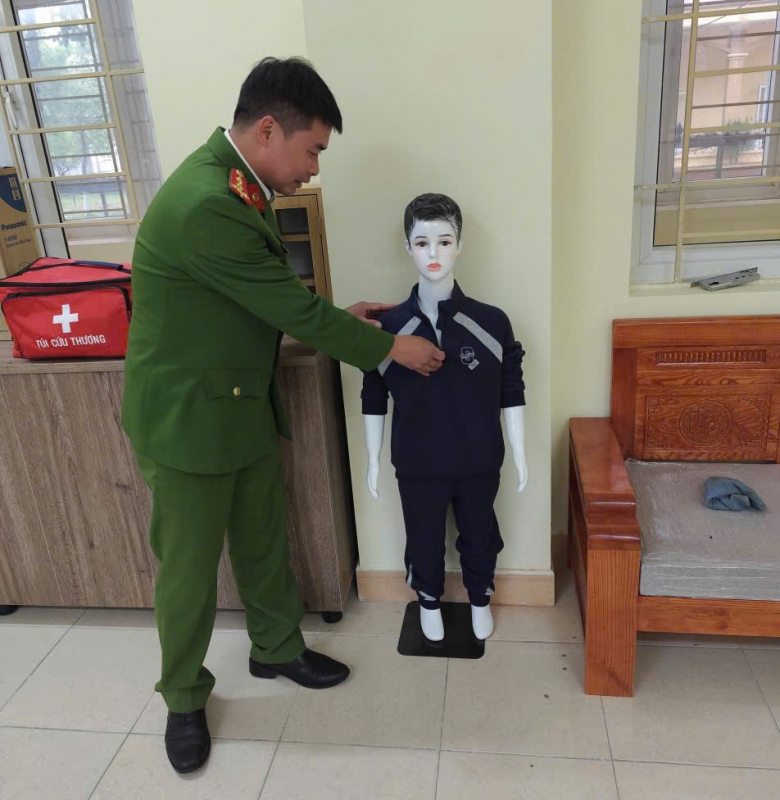 Phòng điều tra thân thiện về tới Công an xã - nơi kết nối những nạn nhân -0