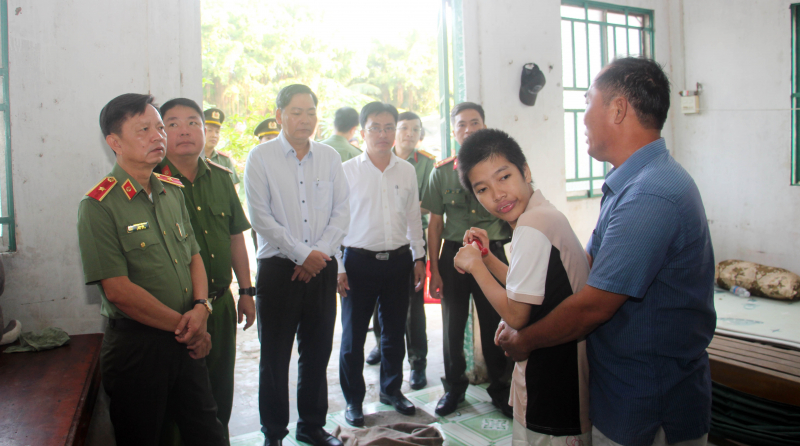 Công an TP Cần Thơ khởi công xây dựng 1.000 căn nhà tình nghĩa -0