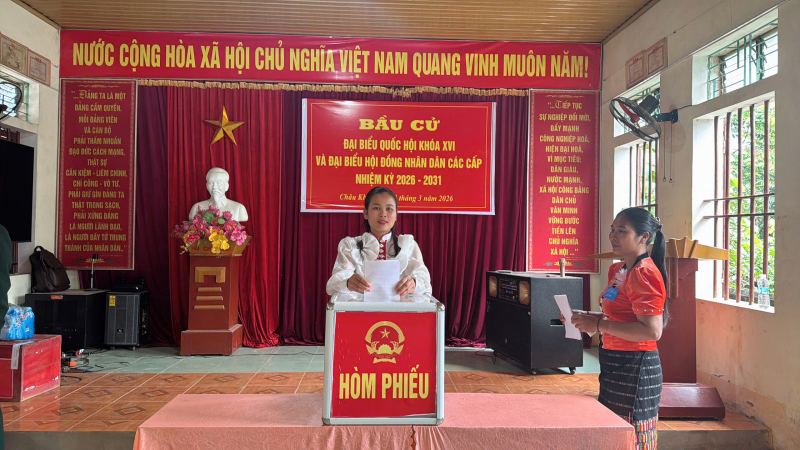 Đồng bào Đan Lai nô nức trong ngày bầu cử sớm -0