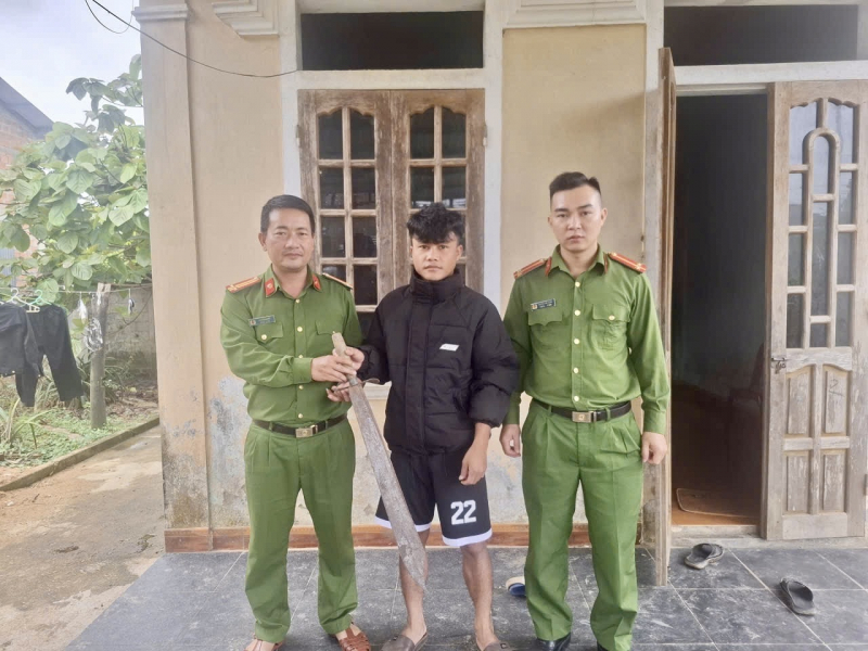 Công an xã biên giới vừa đảm bảo an ninh an toàn bầu cử vừa phối hợp đánh án liên tỉnh -1