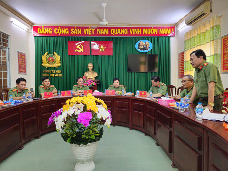 Vĩnh Long: Lực lượng Công an xã sẵn sàng cho “Ngày hội non sông” -0