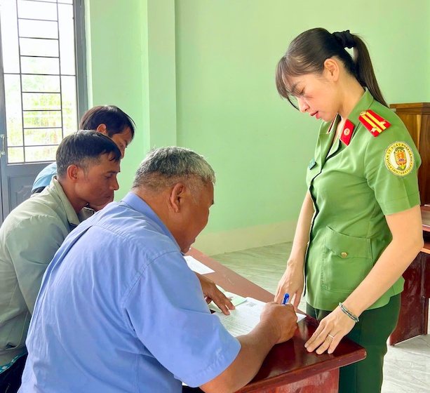 Trước giờ bầu cử ở vùng biên của khúc ruột miền Trung  -0