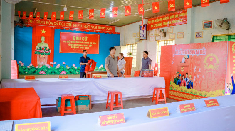 Rộn ràng “Ngày hội non sông” nơi biên giới của tỉnh Đồng Nai -0