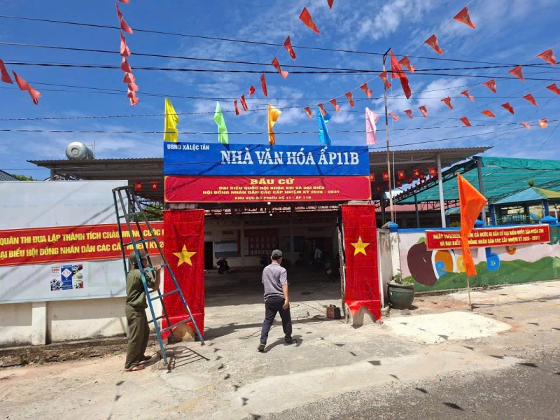 Rộn ràng “Ngày hội non sông” nơi biên giới của tỉnh Đồng Nai -0