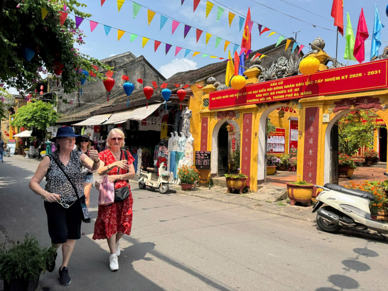 Giữ nhịp bình yên cho ngày hội bầu cử ở đô thị di sản -0