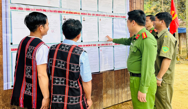 Mang Ngày hội non sông về những bản làng biệt lập -0
