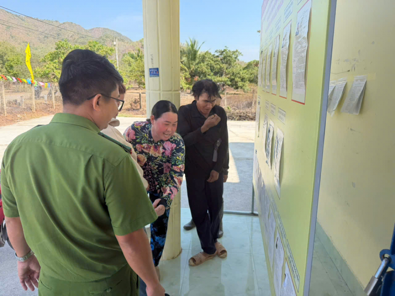 Đồng bào K’Ho gửi trọn niềm tin trong lá phiếu cử tri -0